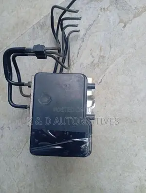 Toyota kDH ABS pump