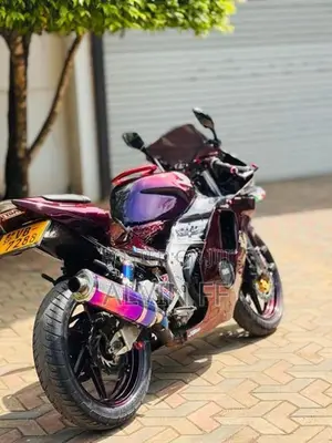 Honda CBR 250 2006