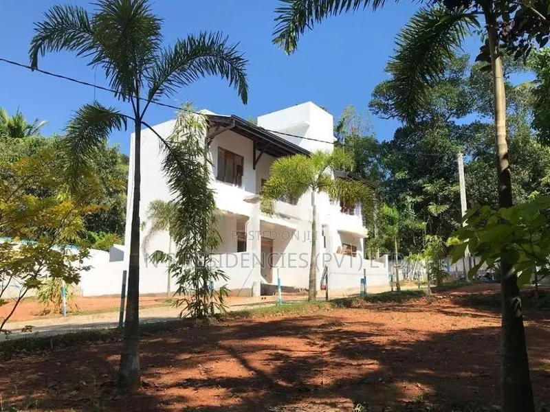 Newly Built House in Yakkala K1 19/05