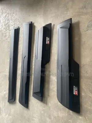 Toyota Hilux Vigo Door Molding