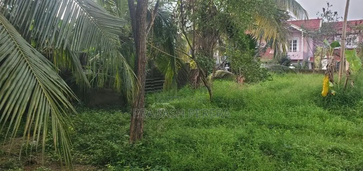 18 Perches Land for Sale in Thalawathugoda