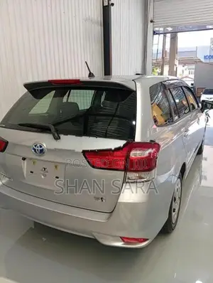 Toyota Corolla fielder 2023