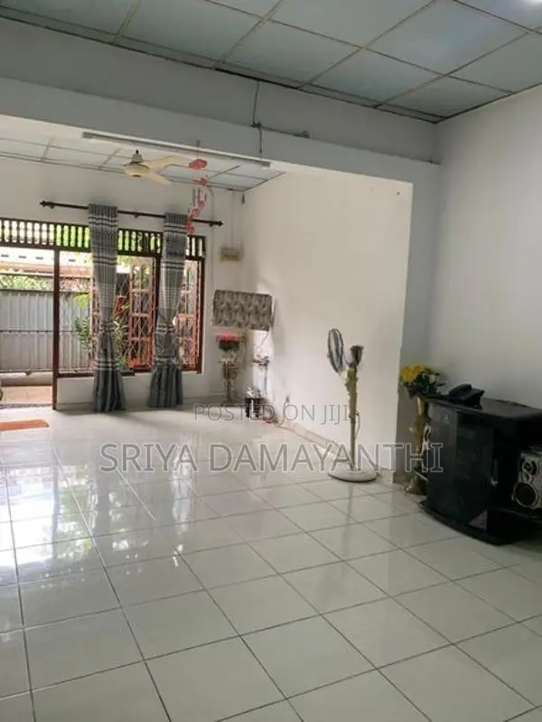 House for Sale in Borella