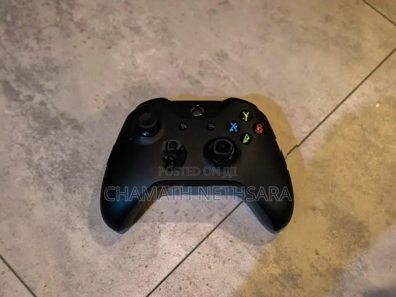Xbox One X Console