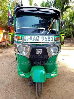 Bajaj RE 2014