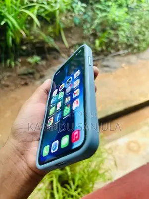 Apple iPhone 11 64GB (Used)