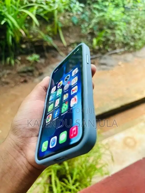 Apple iPhone 11 64GB (Used)