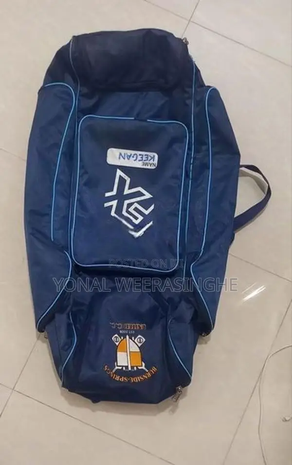 Cricket Equipment Set