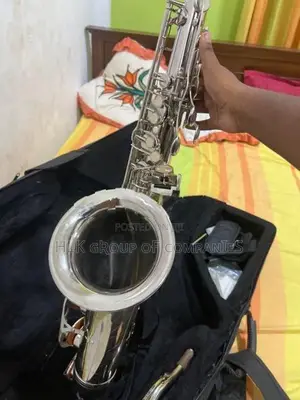 Lark Tenor Saxophone