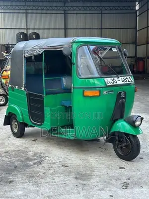 Bajaj RE 2 Stroke 2005