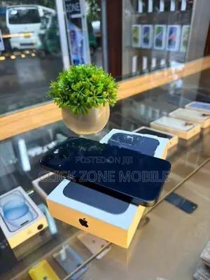Apple iPhone 13 128GB (Used)