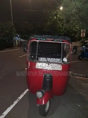 Bajaj RE 2001