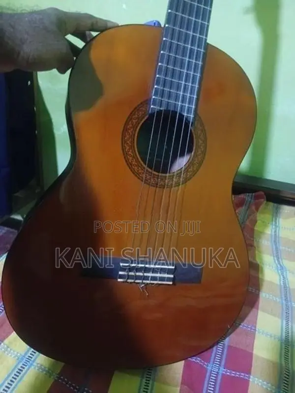 Yamaha C 40
