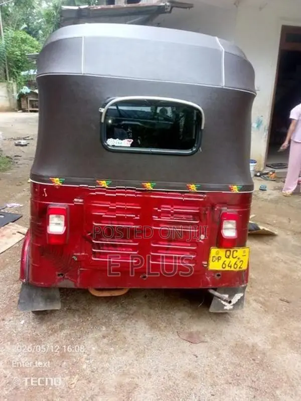 Bajaj RE QC-6462 2005