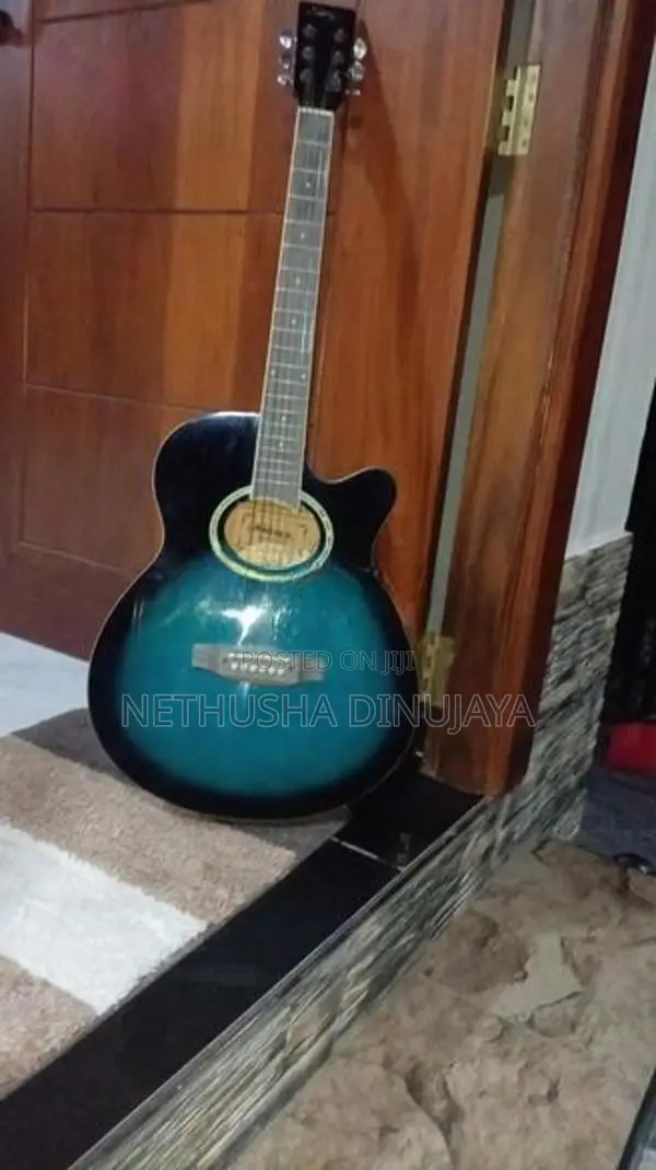Maverick Guitar