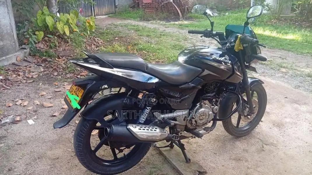 Bajaj Pulsar 150 2016