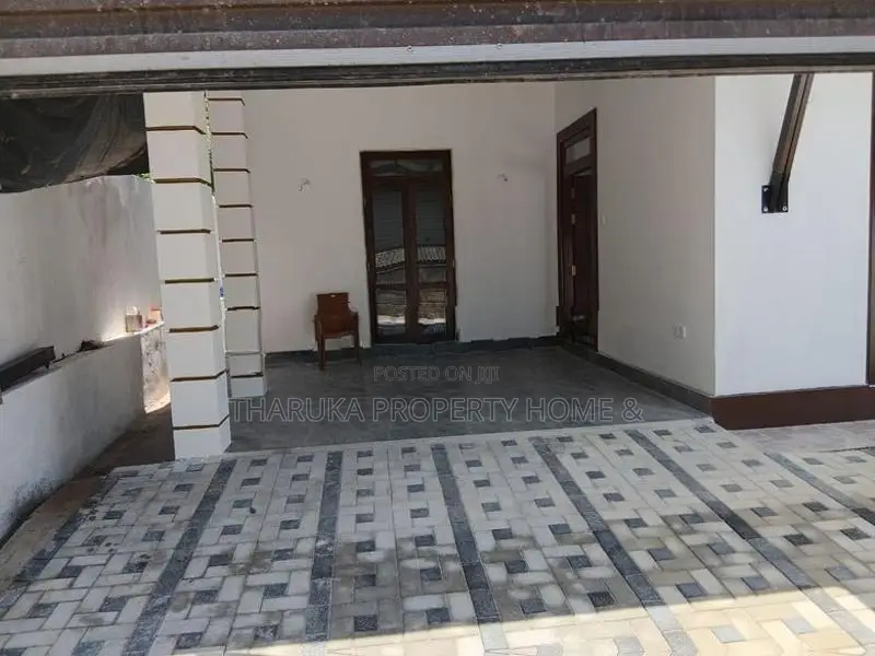 Brand New House for Sale Kesbewa