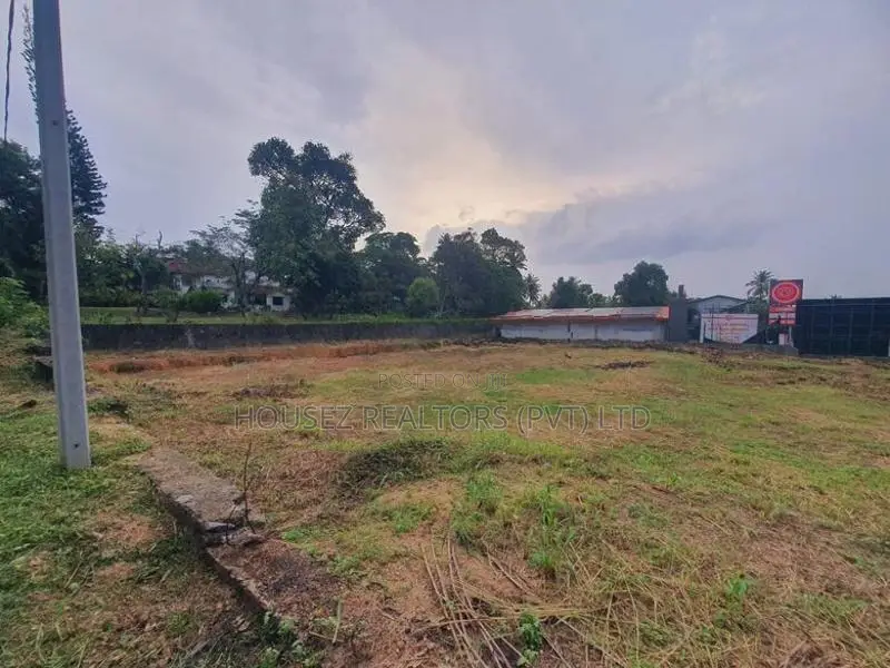 Prime Commercial Land for Rent Gampaha