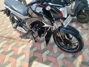 Honda CB Hornet 2017