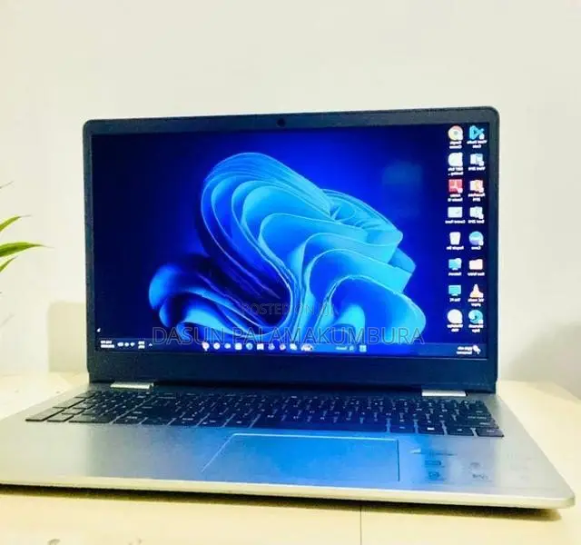 Dell 11th Gen i3 | 4GB 1TB