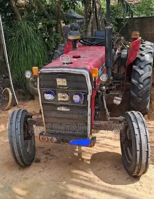 Massey Ferguson MF 240 2017