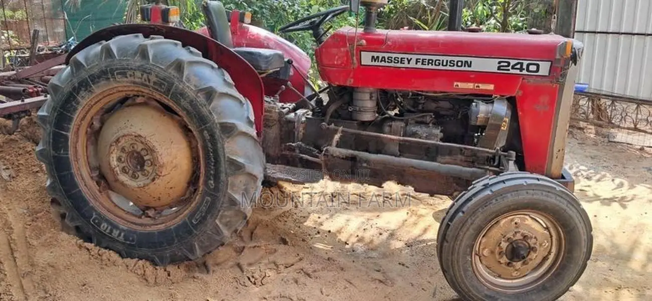 Massey Ferguson MF 240 2017