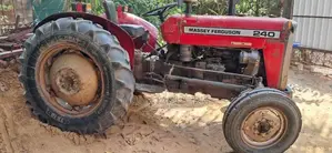 Massey Ferguson MF 240 2017