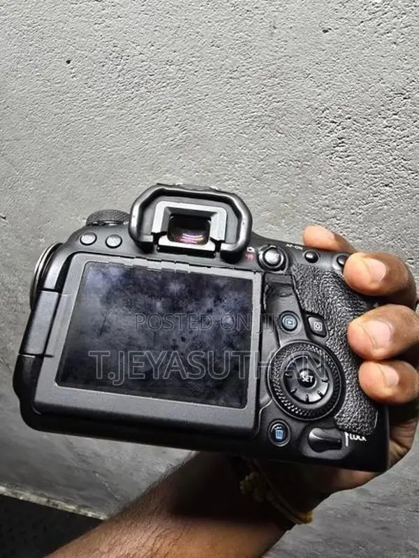 Canon 6D Mark II