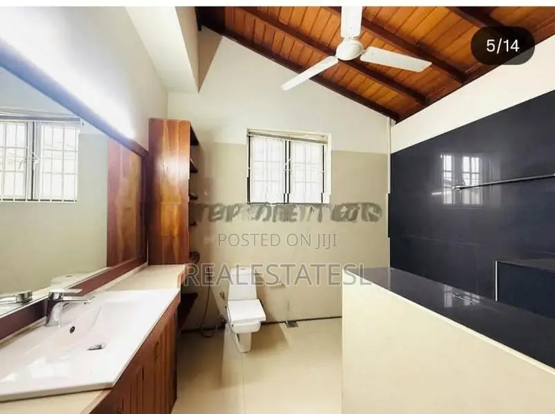 Luxury 4 Bedroom Stand-Alone House for Rent in Colombo 05