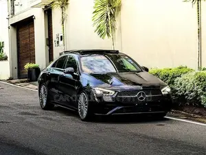 Mercedes Benz CLA 180 AMG Premium Plus 2024