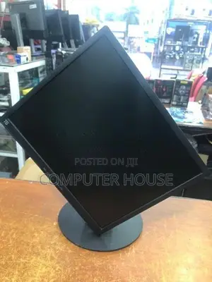 19” Square Monitor