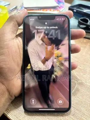 Apple iPhone 13 (Used)