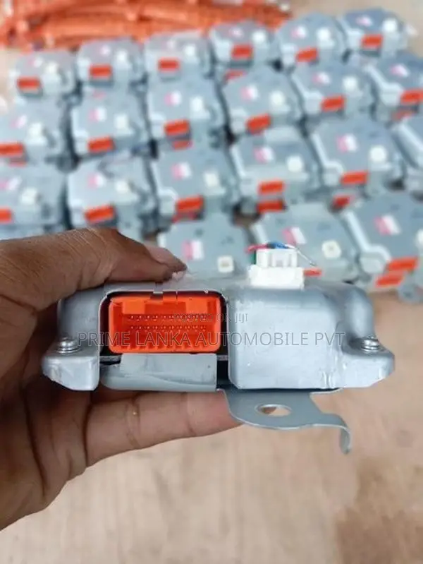 Toyota Aqua hybrid battery ECU/BCM