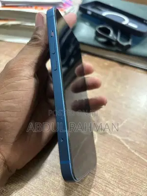 Apple iPhone 13 (Used)