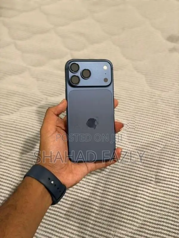 Apple iPhone 17 Pro Max (Used)