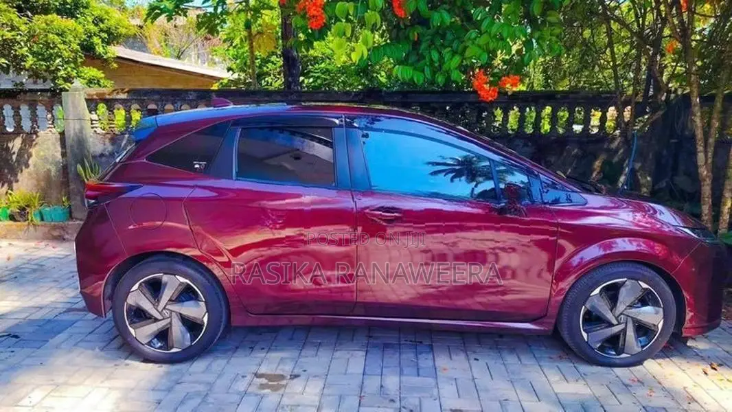 Nissan Aura G Limited Hybrid 2023