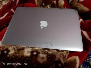 Apple MacBook Air 2011