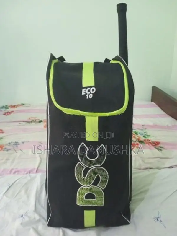 Cricket Equipment Set