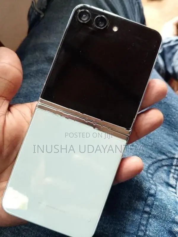 Samsung Galaxy Z Flip 5 512GB (Used)