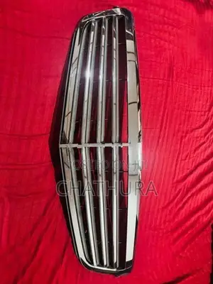 Mercedes-Benz W204 Front Grill