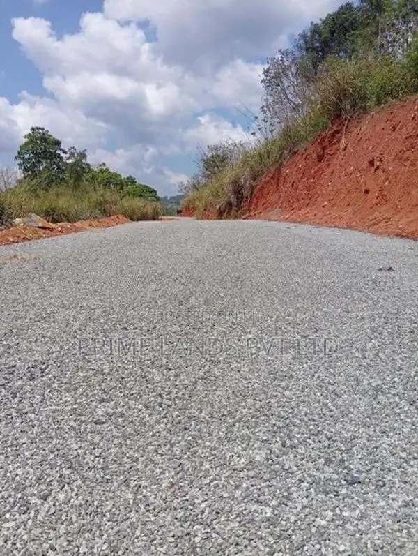 නුවර - නිල්ලඹ ඉඩමක්