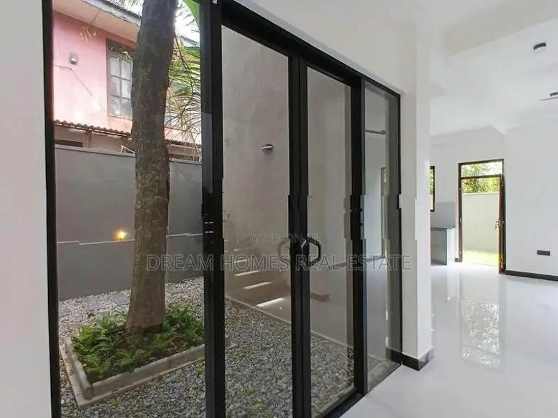 Modern 2 Storey House for Sale Near Homagama Town