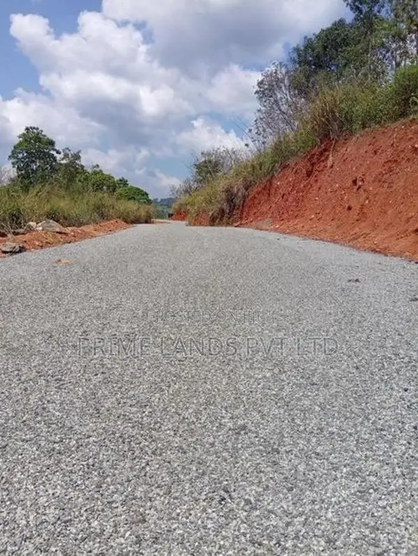 නුවර - නිල්ලඹ ඉඩමක්