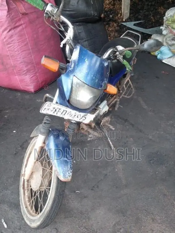 Bajaj Byk 2004