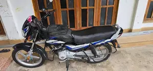 Bajaj CT100 2025