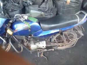 Bajaj Byk 2004
