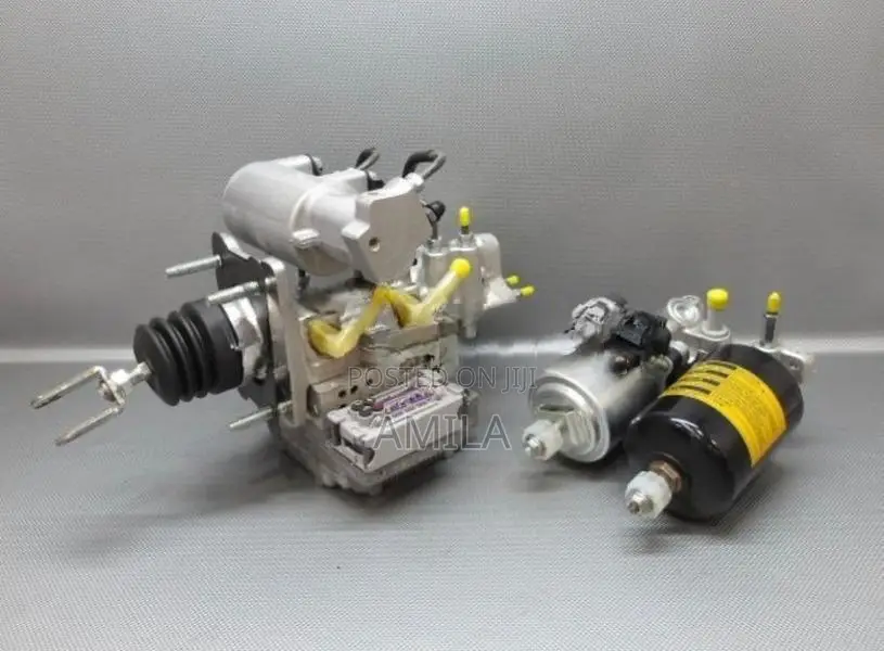 Toyota prius ZVW30 ABS unit