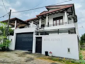Beautiful Family House for Sale at Pasman Handiya