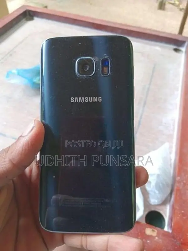 Samsung Galaxy S7 Edge (Used)