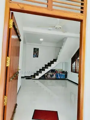 Spacious 5-Bedroom Family Home for Sale – Homagama